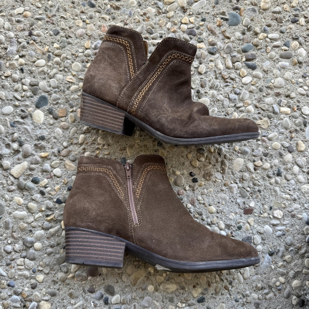 Clarks Collection Ankle Boots Womens 8 Brown Suede Zip Booties Block Heel UK 5.5